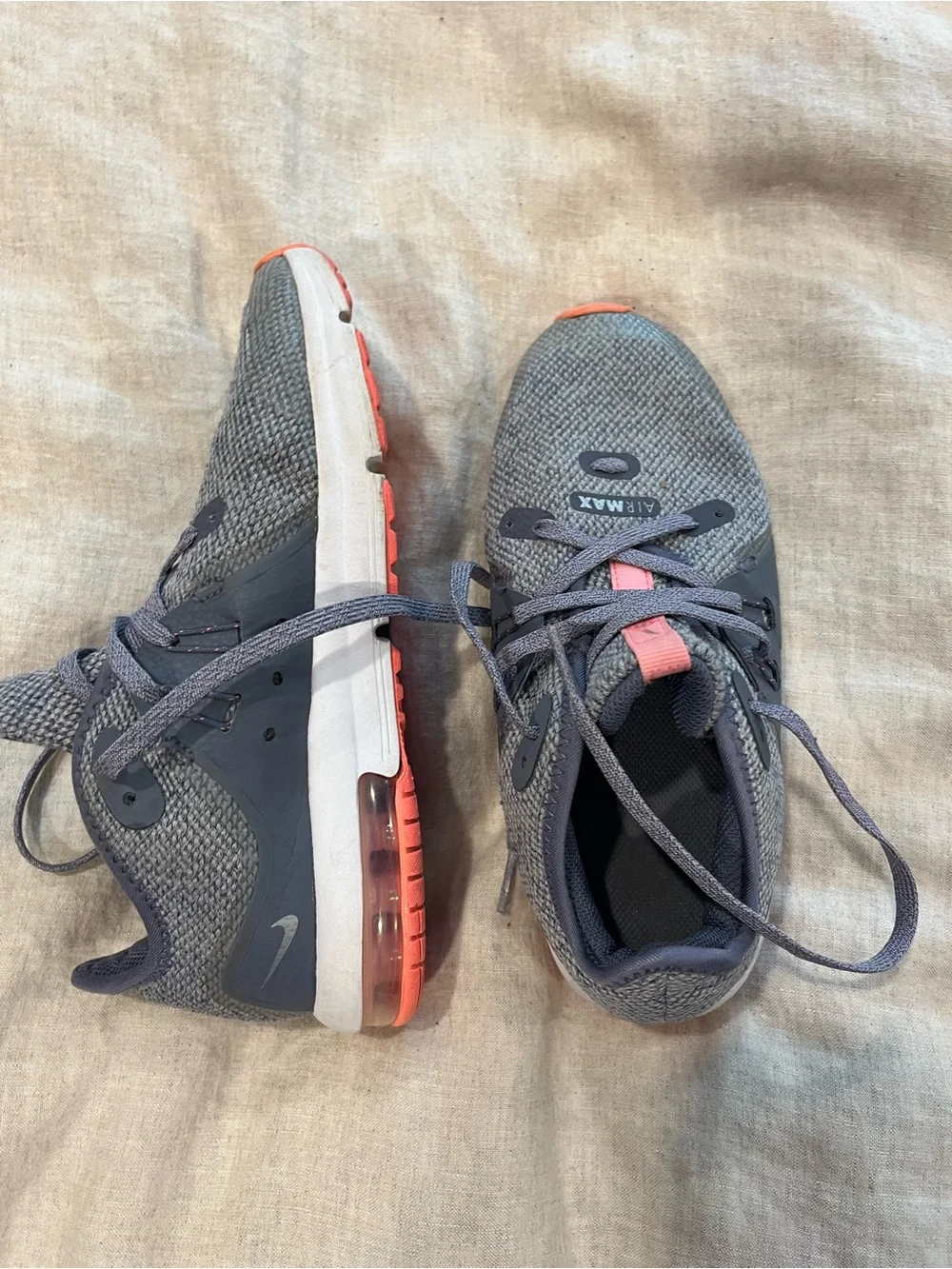 Nike Grey and Coral Low-Top Air Max Cushion Trainers 3Y